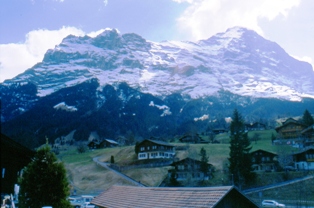 Bergmassiv - Jungfrau  4158 m  und  Mönch  4100 m
