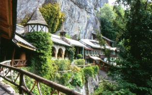 Beatus-Höhlen  - mit Wasserfall