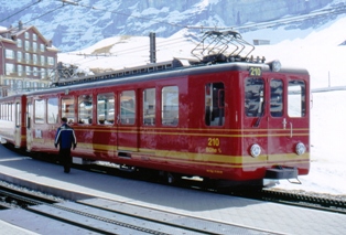 Mit der Bahn erreicht man in der Schweiz jedes Ziel